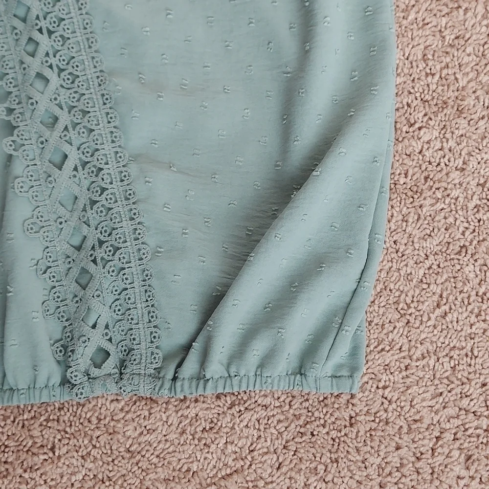 New. Elegant blouse. Size 2XL - Picture 3 of 6